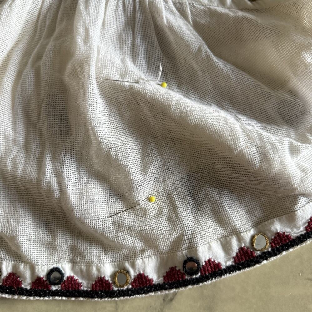 Anthropologie Akemi Kin Peasant Embroidered Top Cream Mesh Boho Blouse Small - Picture 10 of 10